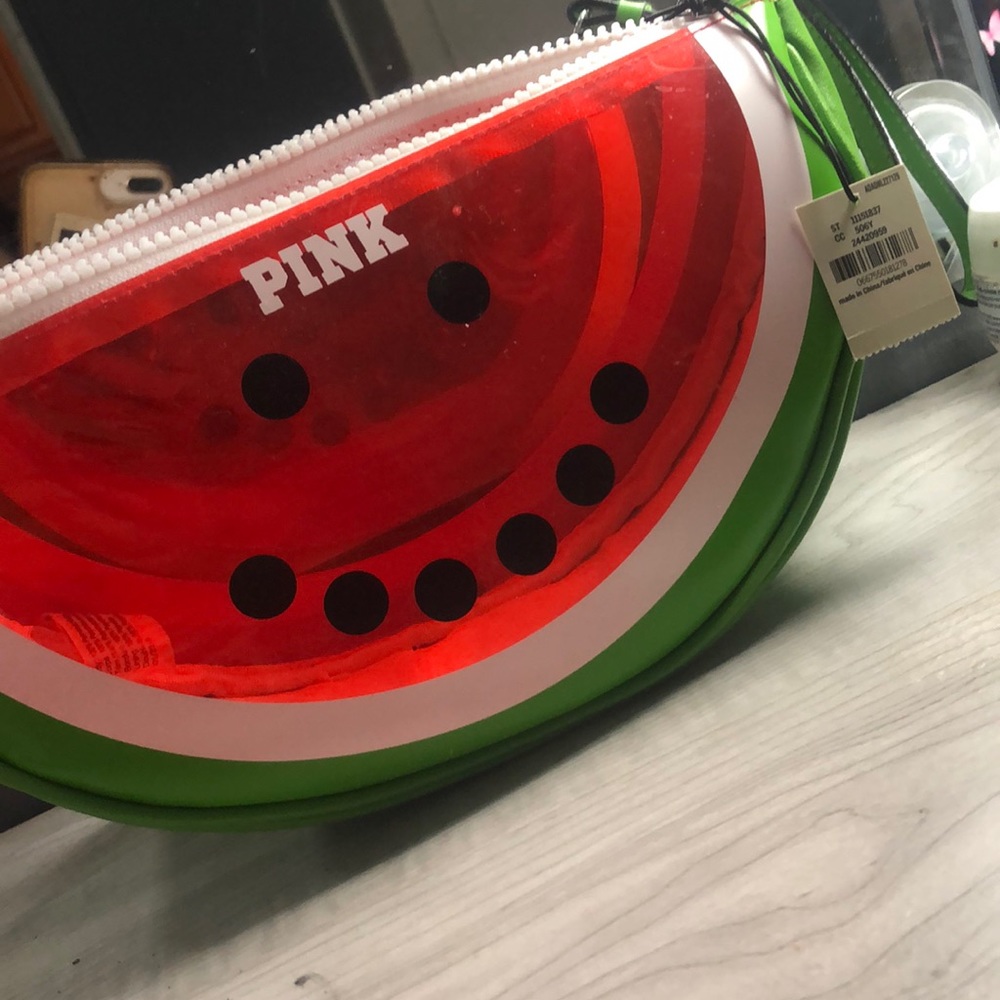 Makeup bag